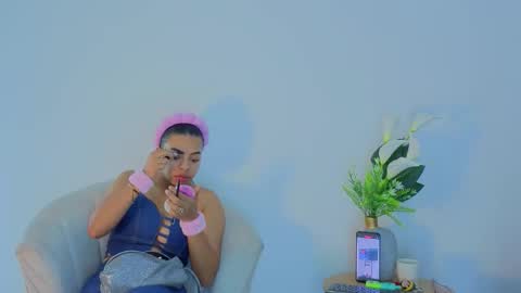   online show from March 8, 4:05 am