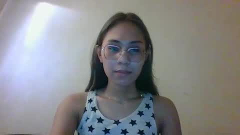 Snapshot of chelly4u69 chatting on February 23, 3:35 am chelly4u69 online show from February 23, 3:35 am