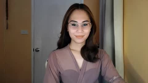 chelly4u69 online show from March 21, 10:53 am