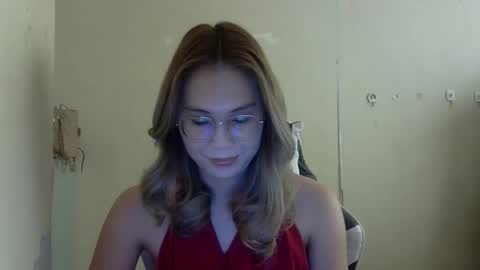 Snapshot of chelly4u69 chatting on October 12, 3:32 am chelly4u69 online show from October 12, 3:32 am