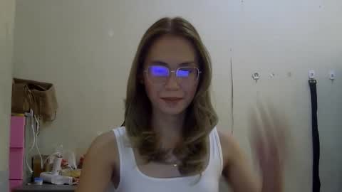 Snapshot of chelly4u69 chatting on September 21, 6:06 am chelly4u69 online show from September 21, 6:06 am