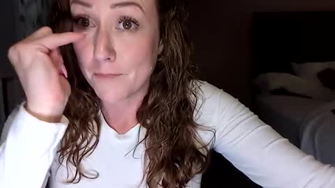 chelsee lynn online show from January 1, 3:13 am