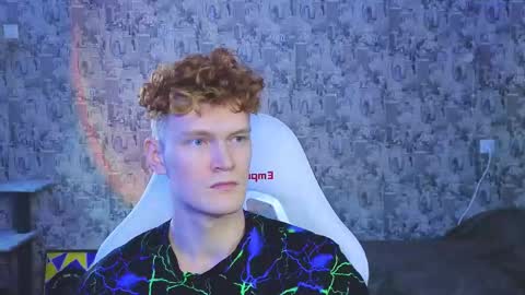 LUCASRYANPVT IS OPEN online show from February 19, 9:28 am