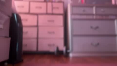 cherliecarmen online show from March 11, 7:03 pm