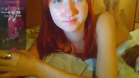 Snapshot of cherrrylips666000 chatting on December 5, 6:59 am ur cherry online show from December 5, 6:59 am