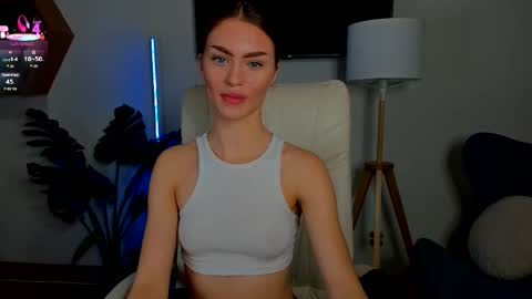 Cherry  Kiss online show from October 21, 7:39 pm