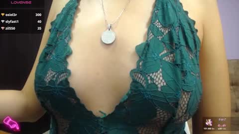 Snapshot of cherry_bigass_ chatting on February 11, 4:44 am Allison online show from February 11, 4:44 am