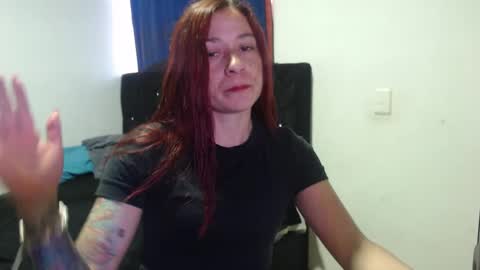 Snapshot of cherry_cam30 chatting on December 19, 9:27 pm cherry aleja online show from December 19, 9:27 pm