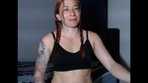 Snapshot of cherry_cam30 chatting on October 1, 1:05 am cherry aleja online show from October 1, 1:05 am