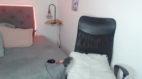 cherry_darck online show from March 4, 2:14 pm