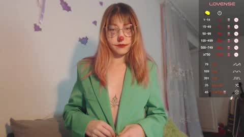 Cheryl online show from October 31, 6:41 pm