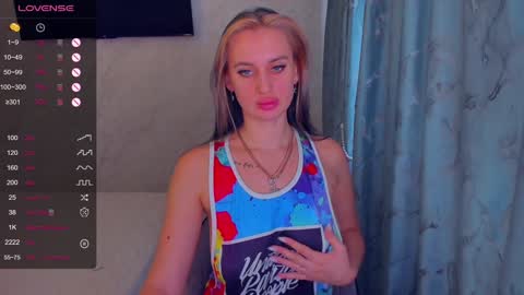 Snapshot of cherry_starrr chatting on December 27, 9:50 am cherry_starrr online show from December 27, 9:50 am