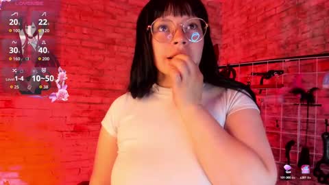 Snapshot of cherry_xoxx chatting on October 4, 11:30 am online show from October 4, 11:30 am
