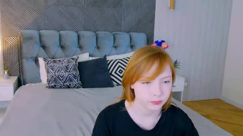 cherrycrushlove online show from March 11, 7:22 am