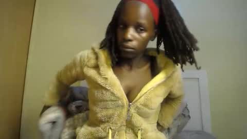 cherrycuddle2 online show from December 21, 7:42 pm