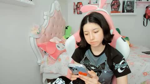 Snapshot of cherrymafer666 chatting on October 10, 10:58 pm cherrycute666 online show from October 10, 10:58 pm