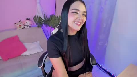 Mely online show from April 18, 10:32 pm