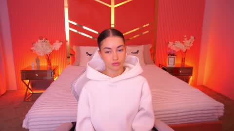 cherryylulu online show from October 21, 7:35 am