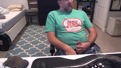 chesbayboy online show from October 9, 4:01 pm