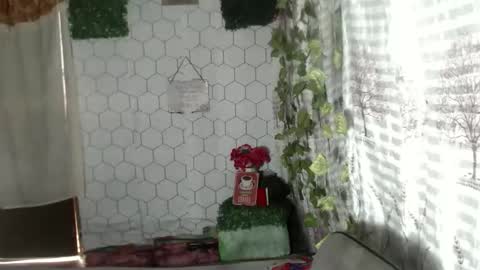 chescahotxxxl online show from September 12, 2:46 am