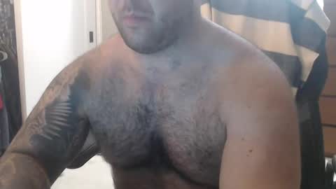Snapshot of chicagoguy86 chatting on September 22, 3:43 am Chicagoguy86 aka Benny Cooper online show from September 22, 3:43 am