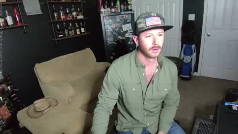 Chillinthemosttt online show from December 3, 4:20 am