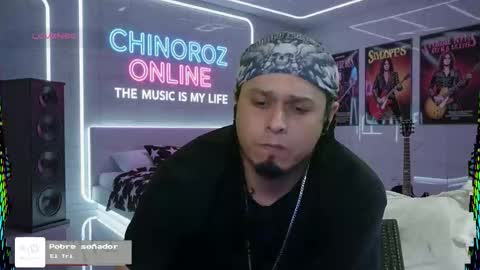 Snapshot of chinoroz chatting on October 15, 7:53 am Enrique online show from October 15, 7:53 am