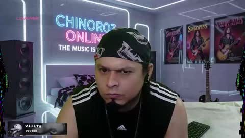 Snapshot of chinoroz chatting on October 14, 7:44 am Enrique online show from October 14, 7:44 am