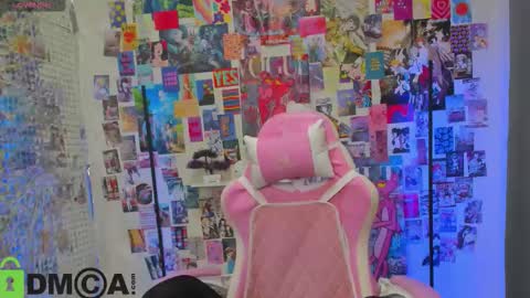 Snapshot of chio_mio chatting on October 14, 1:52 am chio_mio online show from October 14, 1:52 am