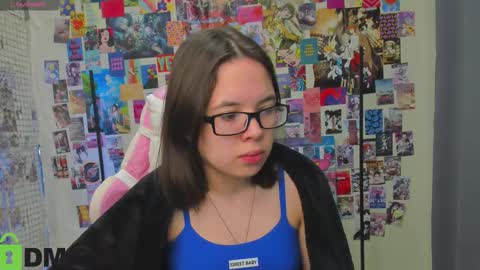 Snapshot of chio_mio chatting on October 15, 2:04 am chio_mio online show from October 15, 2:04 am