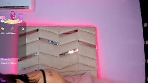 laura online show from September 15, 12:28 pm