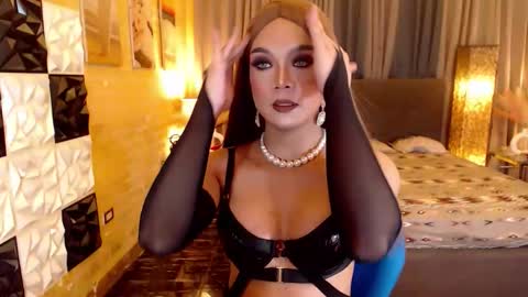 Franching Lee online show from February 4, 7:51 pm