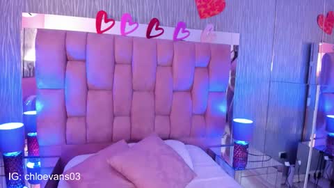 Chloe online show from September 24, 11:39 am