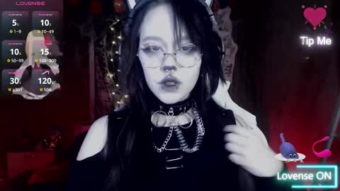 chloe_crystall_killer online show from October 20, 11:59 am