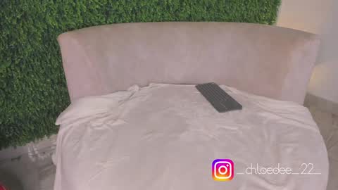 Chloe online show from September 25, 12:56 pm