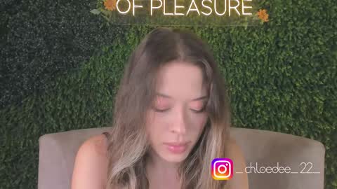 Chloe online show from September 18, 11:58 am