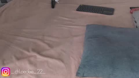 Chloe online show from March 3, 5:52 pm