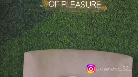 Chloe online show from October 9, 12:10 pm