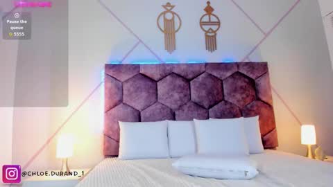 chloe_durand_ online show from October 10, 10:14 pm