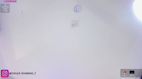 chloe_durand_ online show from October 4, 9:01 pm