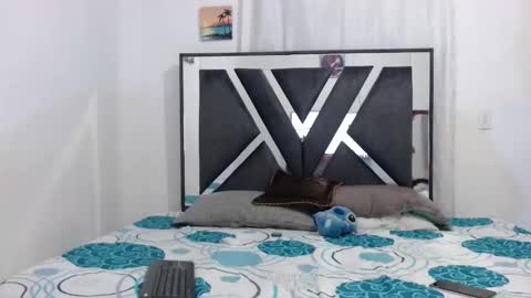 Chloe and Danna online show from February 28, 12:36 am