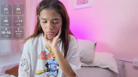 chloe online show from October 12, 3:37 pm