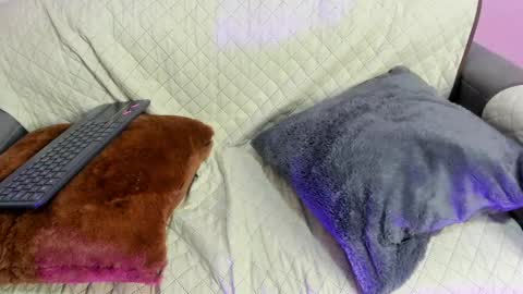 chloe online show from February 22, 5:02 pm