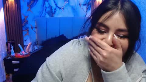 chloe_smith5 online show from February 19, 4:06 pm