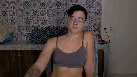 Eva and Sandra online show from March 10, 8:34 pm