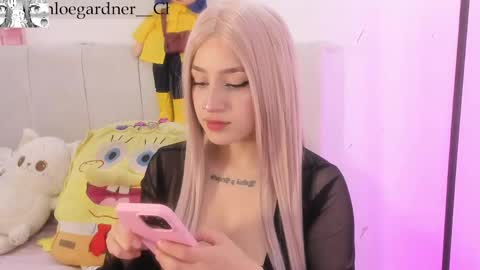 Chloe online show from April 22, 9:33 pm