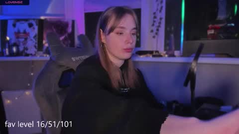 Snapshot of chloegins chatting on October 25, 3:56 pm chloegins online show from October 25, 3:56 pm