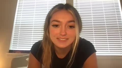 Chloe Hart online show from September 17, 9:29 pm