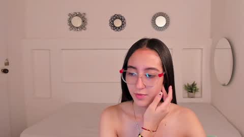 chloehil2 online show from January 27, 11:22 pm