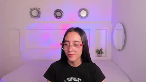 chloehil2 online show from February 11, 11:22 pm